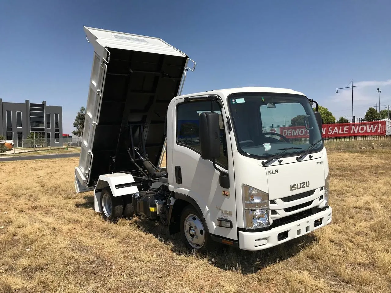 Isuzu NLR Tipper for Hire